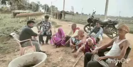 कांडी: कांडी प्रखंड क्षेत्र के सरकोनी पंचायत के मुखिया सुबोध कुमार वर्मा ने सुनी लोगों की समस्याएँ