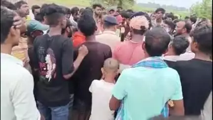 सिलाव: सिलाव के पथला टीला गांव के पास बाइक सवार दो युवक पुल के नीचे गिरे, एक की मौत, एक घायल