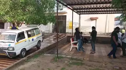 रतनगढ़: पड़िहारा गांव में 2 बच्चों की मौत के मामले में परिजनों ने दर्ज कराया हत्या का मुकदमा, पुलिस ने शवों का कराया पोस्टमार्टम