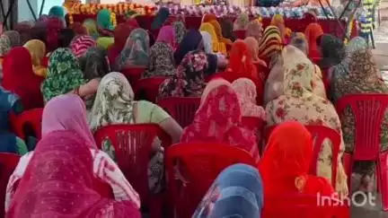 मेहगांव: खेड़ापति हनुमान मंदिर, मेहगांव में 21 दिवसीय शिव महापुराण कथा में रुद्राक्ष और त्रिकुंड तिलक का महत्व बताया