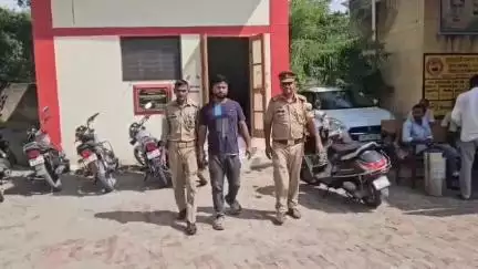 शामली: बनत बाईपास पर हरिद्वार जा रहे आठ युवकों को टक्कर मारने के मामले में पुलिस ने कार चालक को किया गिरफ्तार