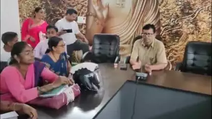 गिरिडीह: उपायुक्त के निर्देश पर गांडेय प्रखंड में मतदाता सूची पुनरीक्षण का प्रशिक्षण शुरू