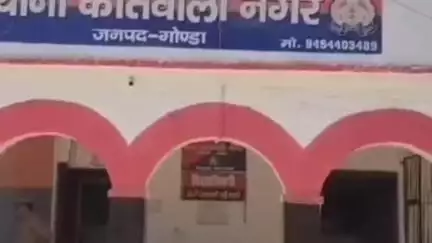 गोंडा: केशवपुर पहडवा में निर्माणाधीन मकान में खिड़की निकलवाने को लेकर हुआ विवाद, नायाब ने SP से की शिकायत