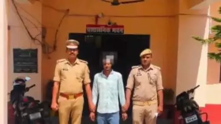 कसिया: कसया पुलिस ने छेड़खानी आदि के मामले में वांछित अभियुक्त को किया गिरफ्तार