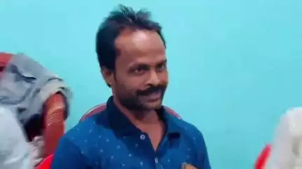 पाकुड़: समाजवादी पार्टी के कार्यकर्ताओं ने जानकीनगर में आजसू का दामन थामा