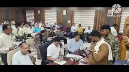 दतिया नगर: मातन का पहरा की महिला ने जनसुनवाई में लगाई गुहार, कहा- 10 महीने से नहीं मिली लाडली बहना की राशि