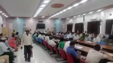 बहरी: सीधी: जिला पंचायत सभागार में जनसुनवाई संपन्न, कलेक्टर ने सुनी लोगों की समस्या