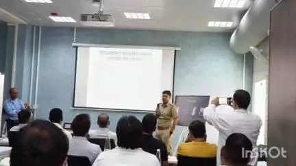સાણંદ: સાણંદ GIDC ખાતે Rto દ્વારા સેફ્ટી અવેરનેસ અંતર્ગત કાર્યક્રમ યોજાયો