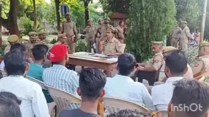 हर्रैया: कांवड़ यात्रा को लेकर हर्रैया थाने पर थानाध्यक्ष ने डीजे संचालकों के साथ की गोष्ठी, शासन के नियमों की दी जानकारी