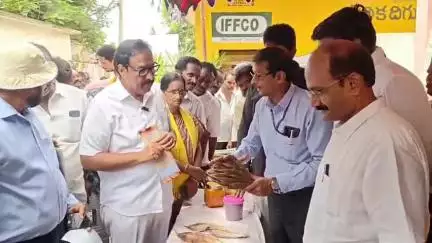 పామాయిల్ సాగుపై రైతులు దృష్టి సారించాలి: వానపల్లి లో ఎమ్మెల్యే బండారు సత్యానందరావు