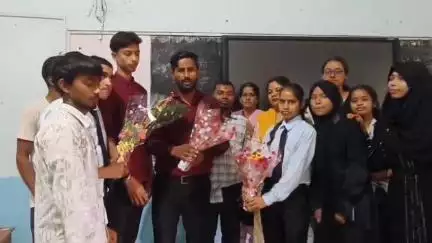 कोडरमा: छात्र नेता मोहम्मद सद्दाम के प्रयास से छात्रों को मिली राहत, जे.जे. कॉलेज में ही जारी रहेगी 12वीं की पढ़ाई