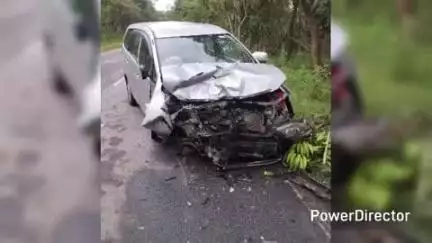 ಗುಂಡ್ಲುಪೇಟೆ: ಮದ್ದೂರು ಚೆಕ್ ‌ಪೋಸ್ಟ್ ಸಮೀಪ ಪಿಕ್ ಅಪ್ ಗೆ ಇನ್ನೊವಾ ಡಿಕ್ಕಿ; ಚಾಲಕರಿಗೆ ಗಾಯ