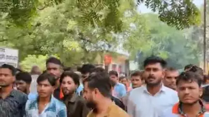 बिजावर: विहिप और बजरंग दल ने बिजावर में गौ संरक्षण व जटाशंकर धाम पर अश्लील वीडियो के खिलाफ ज्ञापन दिया