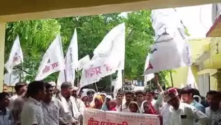 धरियावद: भील प्रदेश राज्य गठन की मांग हुई तेज, भील प्रदेश मुक्ति मोर्चा ने SDM धरियावद को सौंपा ज्ञापन