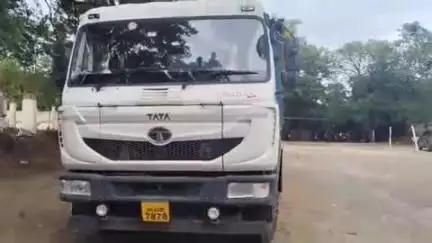 भद्रावती: मोहबाळ्याजवळ अवैध रेतितस्करी करणाऱ्या हायवावर महसूल विभागाची कारवाई