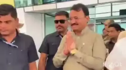 वल्लभनगर: वल्लभनगर विधायक उदय लाल डांगी के नेतृत्व में कार्यकर्ताओं ने डबोक एयपोर्ट पर उपमुख्यमंत्री प्रेमचंद बैरवा का किया स्वागत