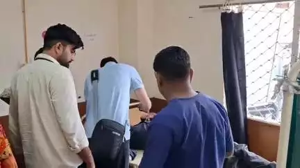 चूरू: गांव कांधराण के खेत में कीटनाशक के प्रभाव से एक किसान की तबीयत बिगड़ी, लाया गया जिला अस्पताल