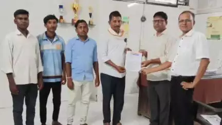 शहादा: खतांच्या दुप्पट किंमतीने विक्रीप्रकरणी कारवाई करा, बिरसा फायटर्सचे तहसीलदार व तालुका कृषी अधिकाऱ्यांना निवेदन