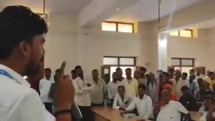 चौहटन: स्मार्ट मीटर को लेकर विधायक आदूराम मेघवाल की मौजूदगी में पंचायत समिति सभागार चौहटन में आयोजित हुई जनसुनवाई