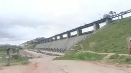 దేవరకద్ర: కోయిల్ సాగర్ ప్రాజెక్టు కుడి, ఎడమ కాలువల ద్వారా సాగునీరు విడుదల చేసిన ఎమ్మెల్యేలు మధుసూదన్, పర్ణిక రెడ్డి