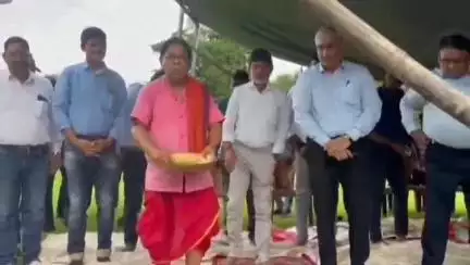 বারাবনী: ধেমোমেন কলিয়ারি সর্বজনীন দুর্গাপুজোর খুঁটি পুজোর আয়োজন, থিম দিল্লির অক্ষরধাম মন্দির