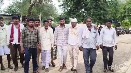 प्रतापगढ़: शहर में शादीशुदा युवती के प्रेम प्रसंग के चलते दो पक्षों में चले लाठी-डंडे, 7 लोग हुए घायल