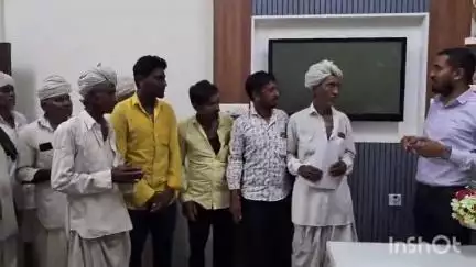 થરાદ: નાગલા ગામમાં પૂરની સમસ્યા વચ્ચે અનુસૂચિત જાતિના પરિવારોની માંગ