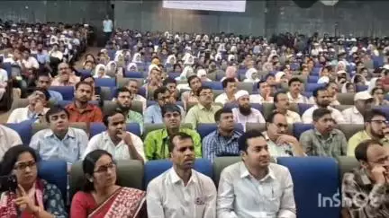 বর্ধমান ১: বর্ধমান সংস্কৃতি লোকমঞ্চে আয়োজিত সংখ্যালঘু ছাত্র-ছাত্রীদের কেরিয়ার কাউন্সিলিং গাইডেন্স