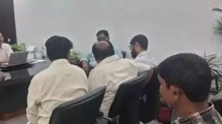 वाराणसी नगर में स्कल्पचर स्थापना कार्य की समीक्षा बैठक का आयोजन हुआ