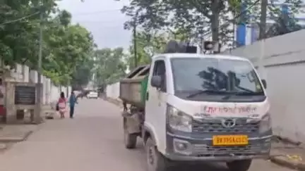 अररिया: जिला प्रशासन के द्वारा नगर परिषद क्षेत्र में विशेष गहन पुनिरीक्षण अभियान के तहत डोर टू डोर जागरूकता चलाए जा रहे हैं