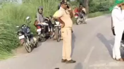 खागा: बेला गांव के पास DCM की टक्कर से अधेड़ की मौत, परिजनों का हाल बेहाल, बर्थडे निमंत्रण देने जाते समय हुआ हादसा