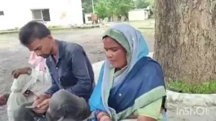 भैंसदेही: कौड़िया के निवासियों ने रुपये की धोखाधड़ी को लेकर एसपी से शिकायत की