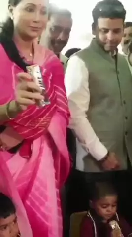सांगानेर: उपमुख्यमंत्री दिया कुमारी ने विद्याधर नगर में आंगनबाड़ी केन्द्रों पर मिलेट न्यूट्री बार के पायलट वितरण का किया शुभारम्भ