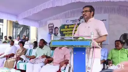 തിരുവനന്തപുരം: മാലിന്യം ഗുരുതരമായ പൊതുജനാരോഗ്യ പ്രശ്‌നമെന്ന് മന്ത്രി എം.ബി രാജേഷ് അമരവിളയിൽ പറഞ്ഞു