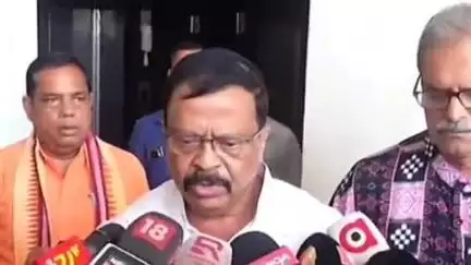 ଭୁବନେଶ୍ବର ମ୍ୟୁନିସିପାଲଟି କର୍ପୋରେସନ: FM ଛାତ୍ରୀଙ୍କ ମୃତ୍ୟୁ ଘଟଣା ରେ ହୋଇପାରେ ବଡ଼ ନିଷ୍ପତି, ଲୋକସେବା ଭଵନରେ ରାଜସ୍ୱ ମନ୍ତ୍ରୀ ସୁରେଶ ପୂଜାରୀଙ୍କ ପ୍ରତିକ୍ରିୟା