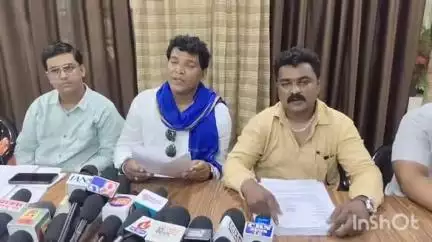 जळगाव: जिल्ह्यात 'हिंदुरुदयसम्राट बाळासाहेब ठाकरे आपला दवाखाना' फक्त कागदावर ; भीम आर्मीचे जिल्हाध्यक्ष गणेश सपकाळे