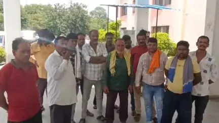 बालाघाट: नगर में फुटकर व्यापारियों से ₹10 की जगह ₹25 पर्ची शुल्क, कलेक्टर से शिकायत, आंदोलन की चेतावनी