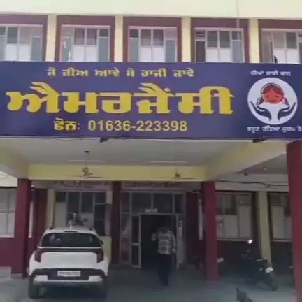 ਮੋਗਾ: ਮੋਗਾ ਲੁਧਿਆਣਾ ਮੁੱਖ ਮਾਰਗ ਤੇ ਵਾਪਰਿਆ ਹਾਦਸਾ ਮੋਟਰਸਾਈਕਲ ਅਤੇ ਕਾਰ ਦੀ ਟੱਕਰ ਚ ਮੋਟਰਸਾਈਕਲ ਸਵਾਰ ਗੰਭੀਰ ਜ਼ਖਮੀ