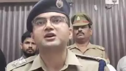 चंदौली: एसपी ने जिले में कानून व्यवस्था के दृष्टिगत एक निरीक्षक और नौ उपनिरीक्षकों का किया स्थानांतरण