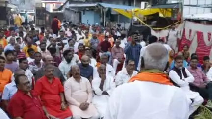 मोतिहारी: शहर के गांधी मैदान में प्रधानमंत्री नरेन्द्र मोदी के आगमन को लेकर तैयारी बैठक ज्ञान बाबू चौक पर संपन्न हुआ।