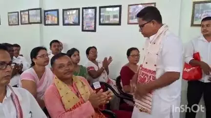 মৰাণ: মন্ত্ৰী যোগেন মহনৰ উপস্থিতিত মৰাণৰ দিচাংপানী খণ্ড উন্নয়ন বিষয়াৰ কাৰ্যালয়ত গঠন হ'ল মাহমৰা আঞ্চলিক পঞ্চায়ত