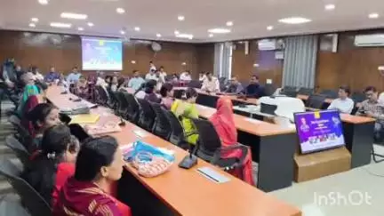 आरा: बिहार लघु उद्यमी योजना 2025 के पहले किस्त वितरण समारोह का आयोजन