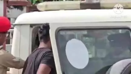 পশ্চিম যোৰহাট: বৰিগাঁৱৰ পৰা গ্ৰেপ্তাৰ ড্ৰাগছ সৰবৰাহ কাৰী , জব্দ প্ৰায় আঠ গ্ৰাম ড্ৰাগছ