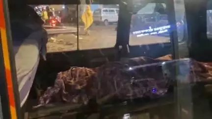 দিনহাটা ১: জি আটিয়াবাড়ী এলাকায় চাষের জমিতে জল দিতে গিয়ে ইলেকট্রিক মোটরের বিদ্যুতের শকে মৃত্যু হলো এক ব্যক্তির