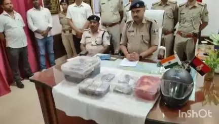 बेगूसराय: बाघा में गोली मारकर हत्या मामले में पुलिस ने 3 अपराधियों को किया गिरफ्तार, SP ने की प्रेस वार्ता
