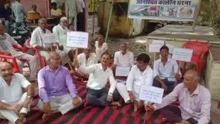 अन्ता: चारागाह भूमि को अतिक्रमण से मुक्त कराने को लेकर तहसील कार्यालय अंता में 9वें दिन भी धरना जारी रहा