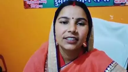 डुमरी: जिप सदस्या सुनीता कुमार ने डुमरी के कार्यालयों में 85 पदों के प्रभार से कार्य में शिथिलता का आरोप लगाया