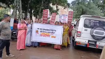 ময়না: মদ, জুয়া,মাদকদ্রব্য এবং নারী নির্যাতন বন্ধের দাবিতে পাঁশকুড়া বিডিও অফিসে ডেপুটেশন দিল AIMSS