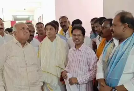 ರಾಯಚೂರು: ಮಂತ್ರಾಲಯಕ್ಕೆ ಸಚಿವ ರಾಮಲಿಂಗಾರೆಡ್ಡಿ ಭೇಟಿ ; ಮಹತ್ವದ ಭರವಸೆ ಕೊಟ್ಟ ಸಚಿವ