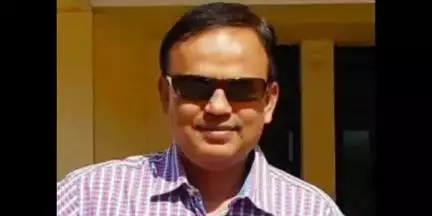 उत्तर सोलापूर: कार्यकारी अभियंता संतोष कुलकर्णी यांची बदली ; सोलापूरच्या राष्ट्रीय महामार्ग विभागात नियुक्ती...